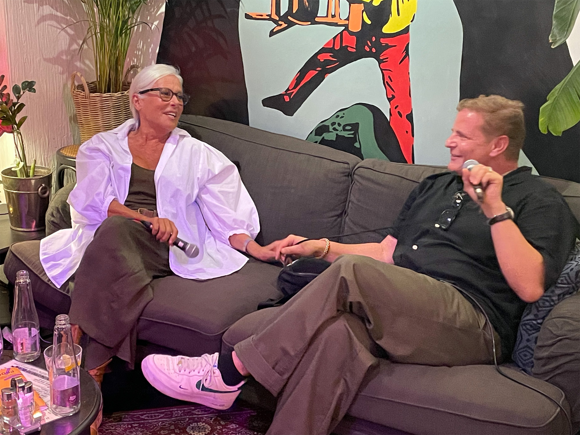 Megtelt a Papírkutya a Pannon KultúrKlub hétfői rendezvényén